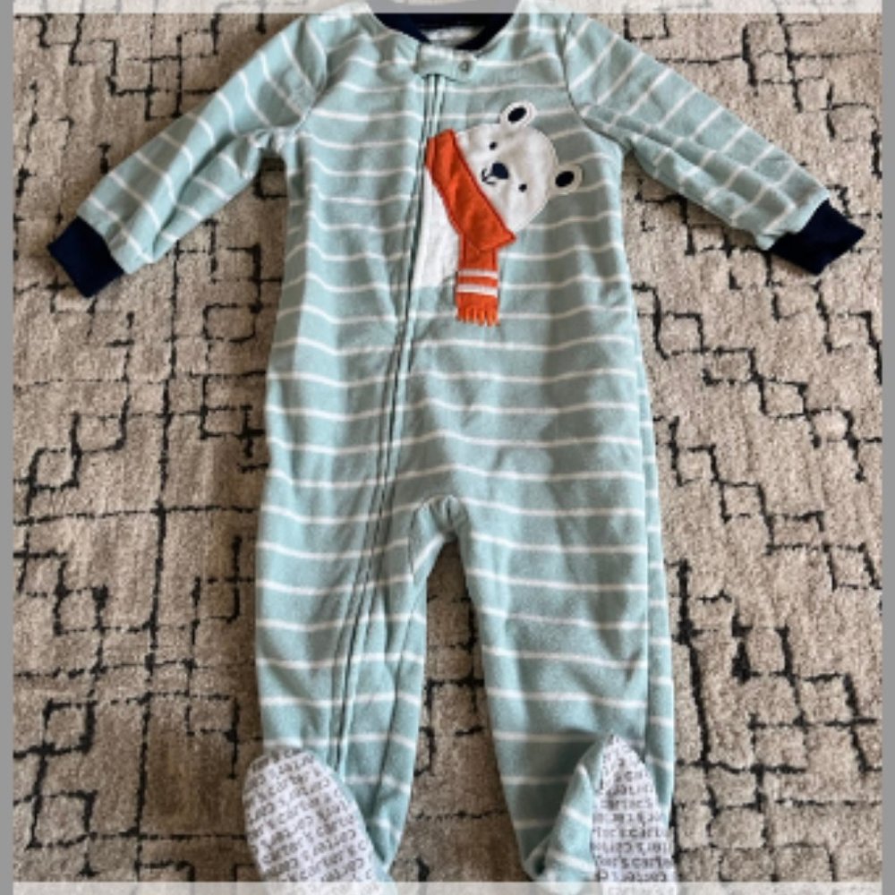 🤍4/$25 2T polar bear fleece footie pj